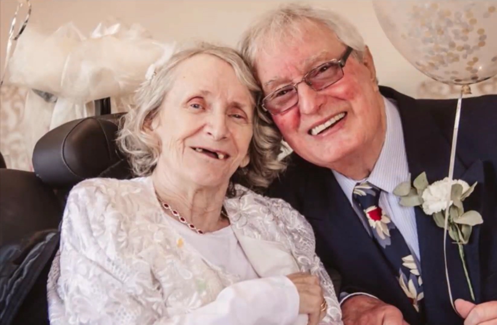 Cau hon moi nam 1 lan, sau 43 nam cu ong moi duoc nhan loi hinh anh