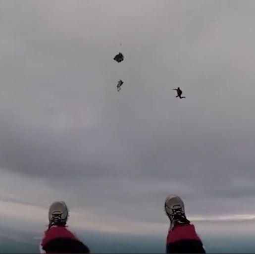 Nhay tu khinh khi cau ma khong can du luon hinh anh