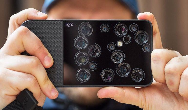 Smartphone co nhieu camera de lam gi? hinh anh