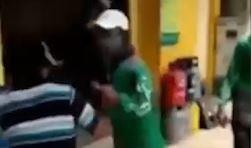 Khong tra tien xe, thanh nien bi tai xe quay danh da man hinh anh