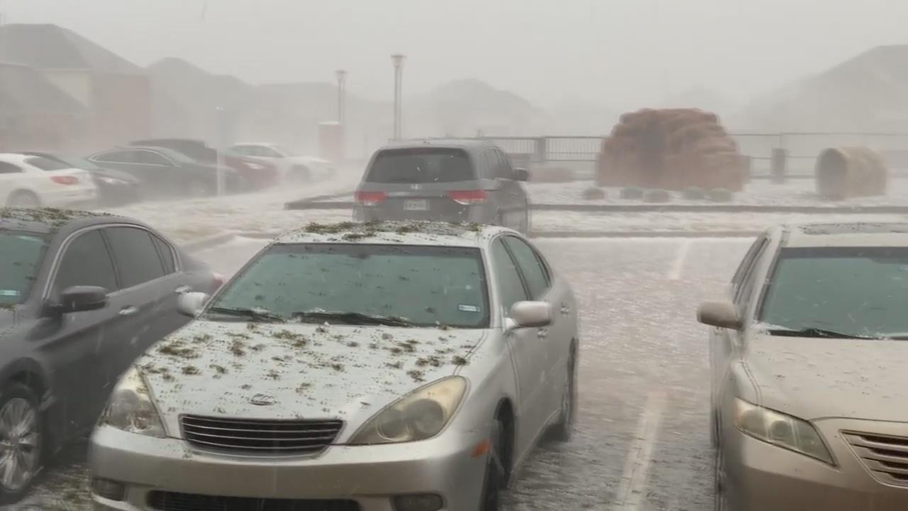 Mua da lon lam xe va nha hu hong nang tai My hinh anh