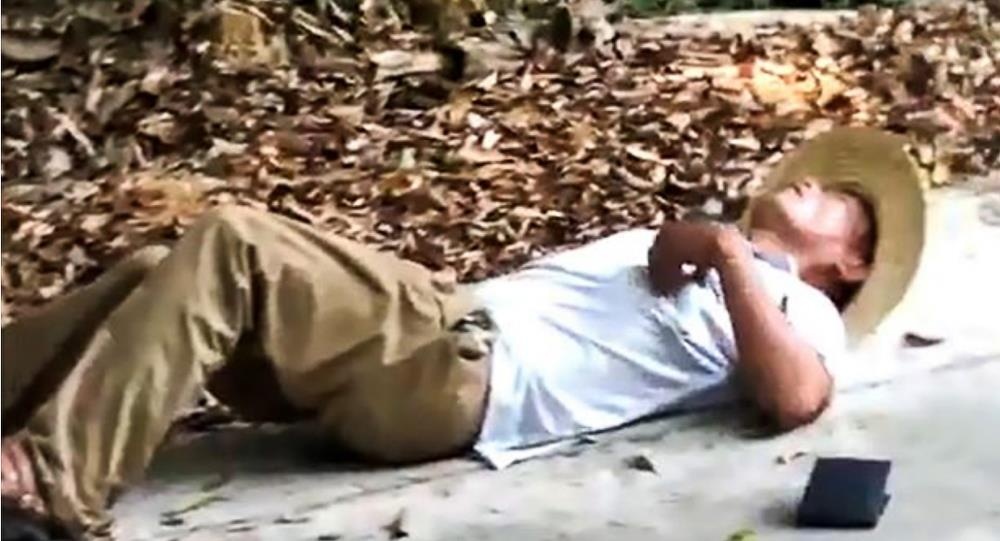 Cam dau ran ho mang chua chup anh, nguoi dan ong TQ bi can chet hinh anh