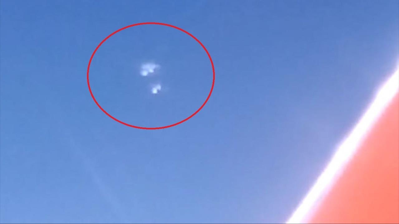 Vat the la bay canh may bay, tach ra lam 6 phan roi bien mat bi an hinh anh