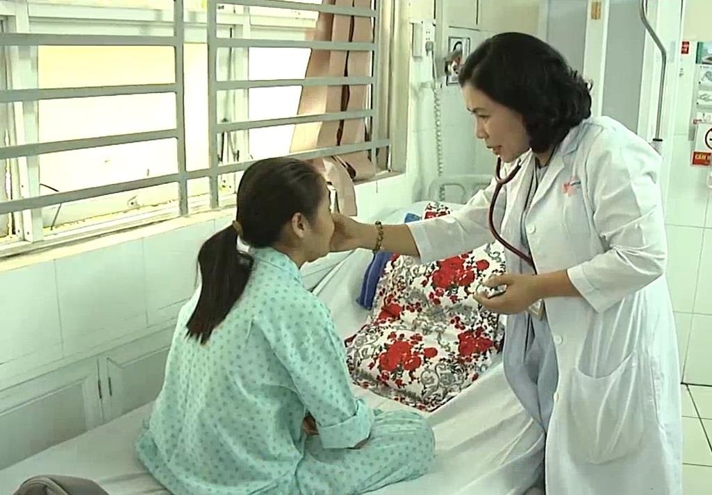 Dung thuoc giam can, co gai phai chay than suot doi hinh anh