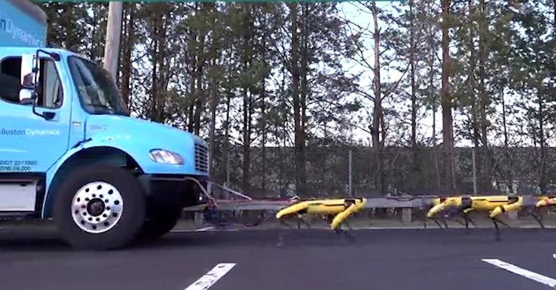 Cho robot co the lam viec nhom, hop luc keo xe tai len doc hinh anh