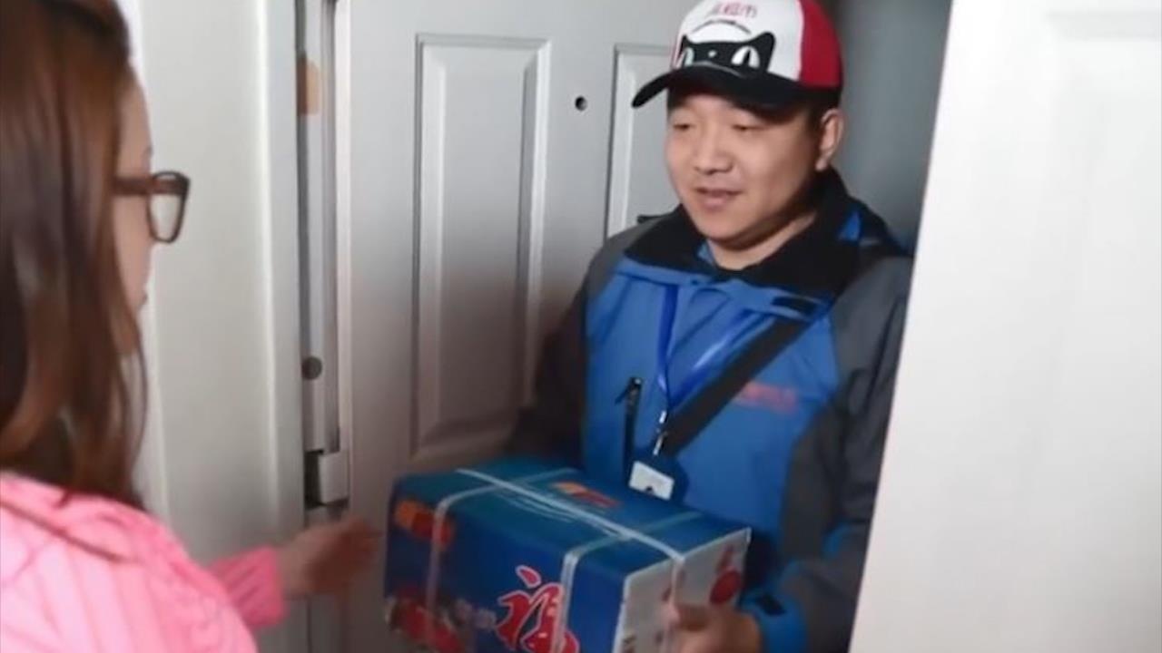 Amazon thao chay khoi mang ban hang noi dia Trung Quoc hinh anh