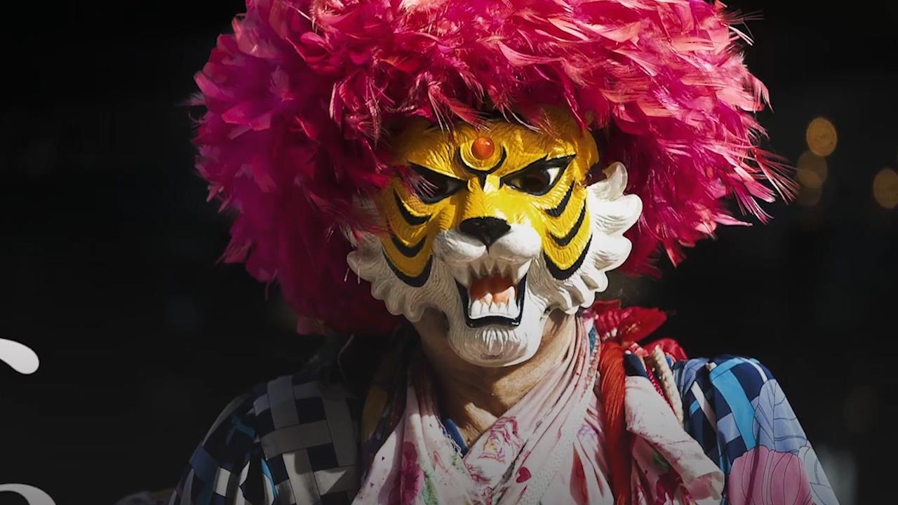 Ky la nguoi dan ong 45 nam mang mat na ho hinh anh