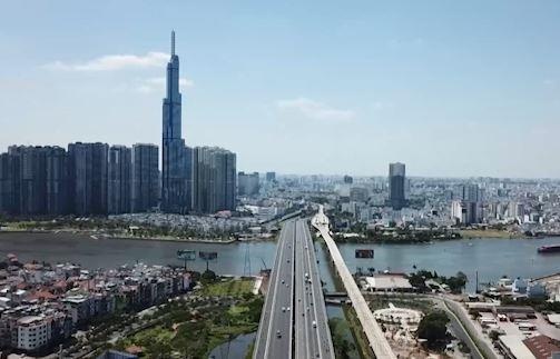 Nang nong gay gat, nguoi dan TP.HCM can phong ngua tia cuc tim hinh anh