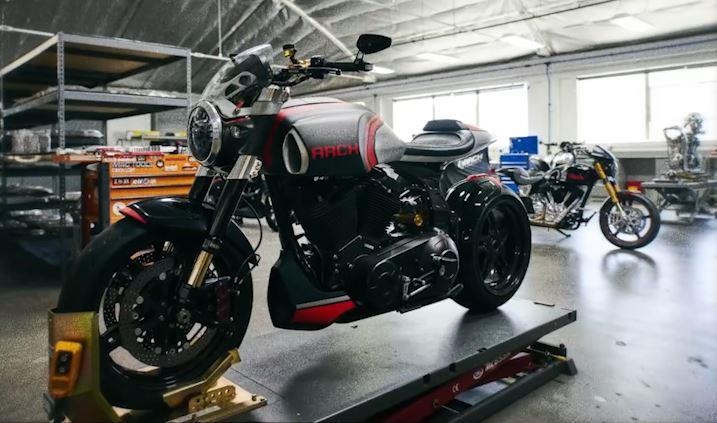 Kham pha xuong xe doc nhat vo nhi cua tai tu Hollywood Keanu Reeves hinh anh