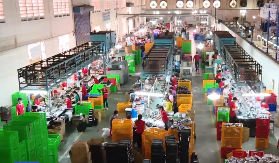 Lam them gio toi da 400 gio/nam hinh anh