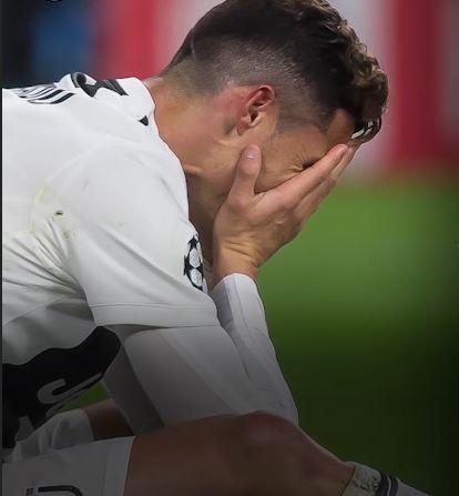 Vi sao Ronaldo ngay cang chan nan? hinh anh