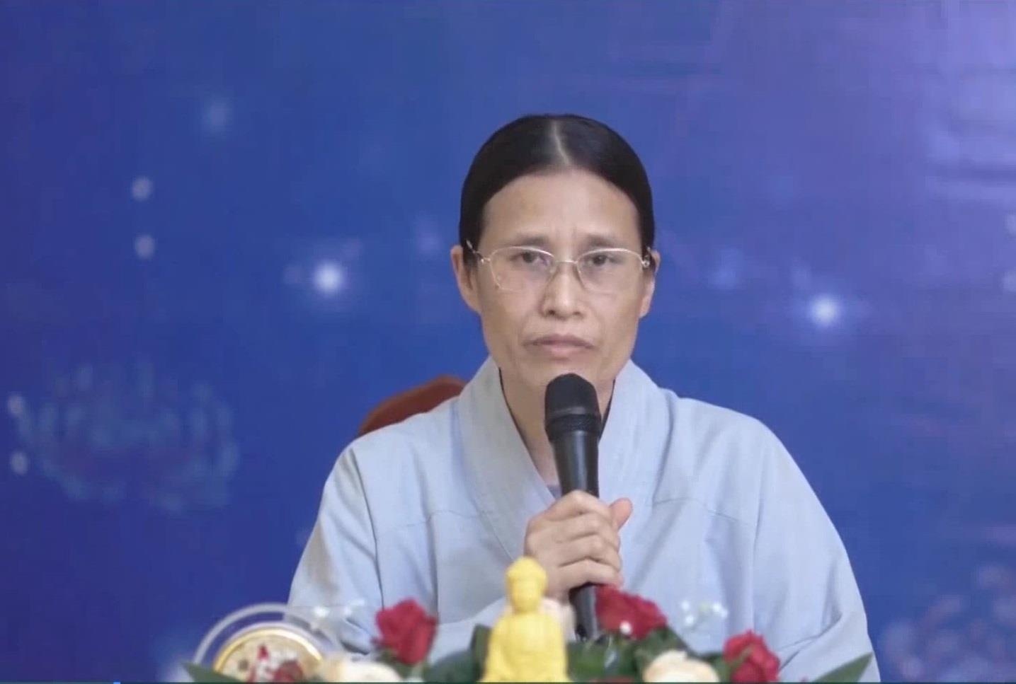 Co Yen 'bat vong' lai dang dan thuyet giang hinh anh