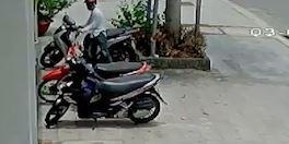 Ten trom be khoa xe may mot cach de dang roi tau thoat hinh anh