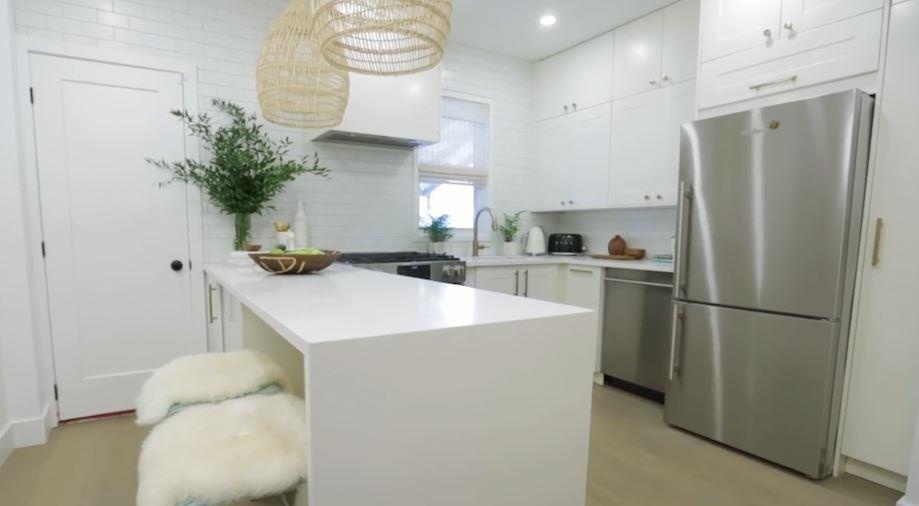 'Lot xac' phong bep cu ky thanh noi tien nghi va hien dai hinh anh