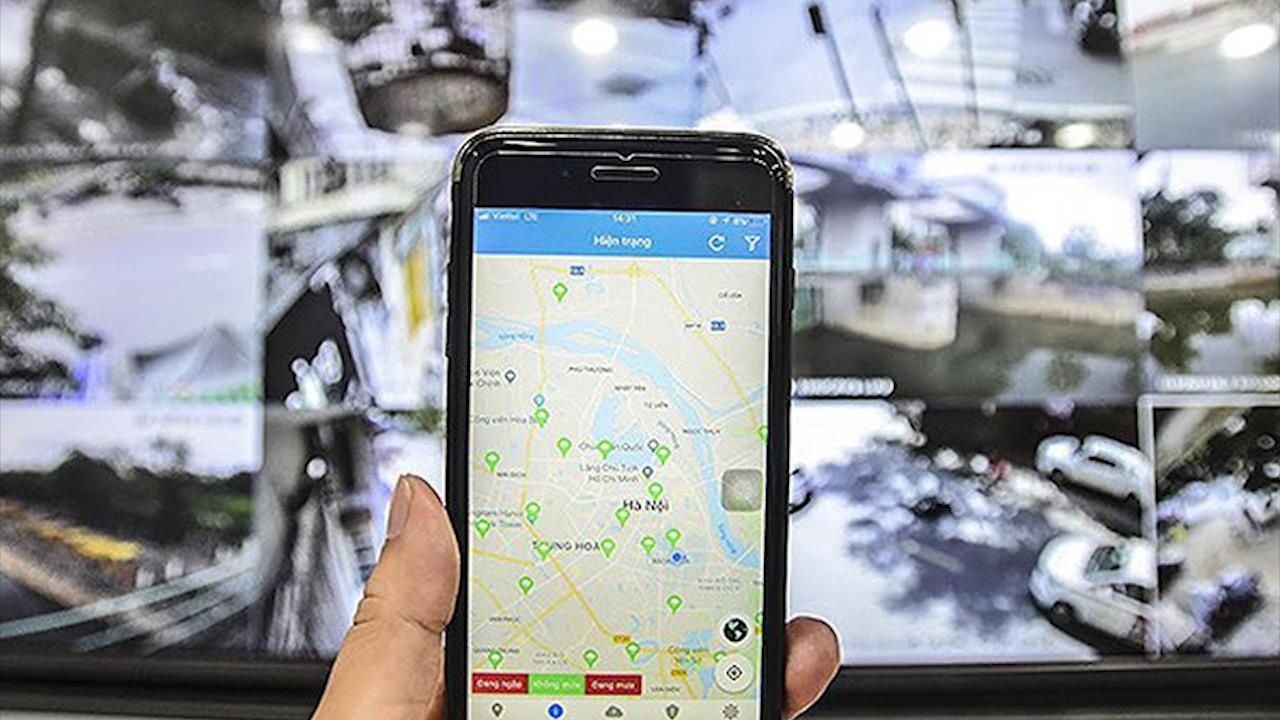 Nguoi dan Ha Noi co the tranh ngap lut nho smartphone hinh anh