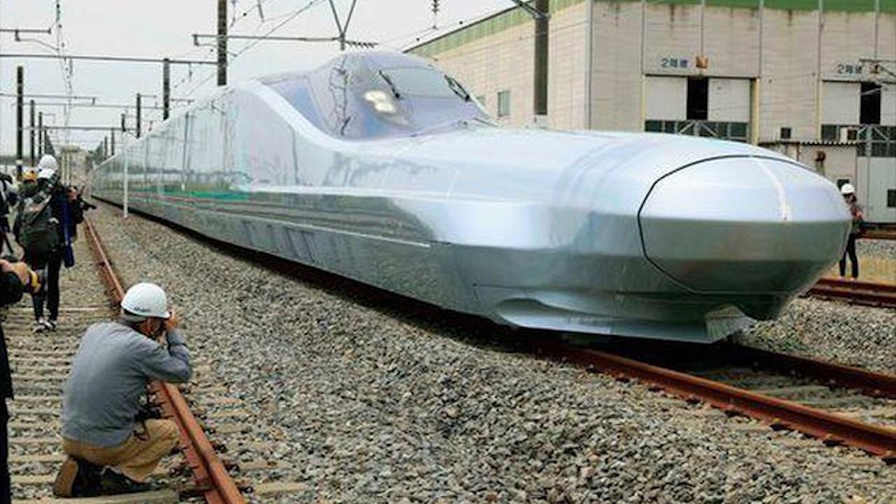 Nhat Ban chay thu tau cao toc hinh vien dan nhanh nhat the gioi hinh anh