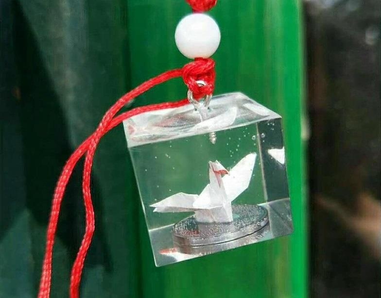 Chang trai TQ gap hac, xau kim bang mieng de nuoi gia dinh hinh anh