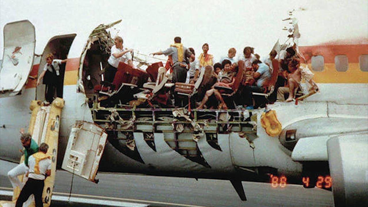 Chiec may bay bung noc o do cao hon 7.000 m song sot ky dieu ra sao? hinh anh