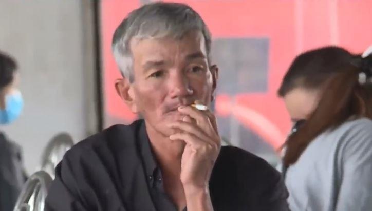 Co de xu ly vi pham nguoi hut thuoc la noi cong cong? hinh anh