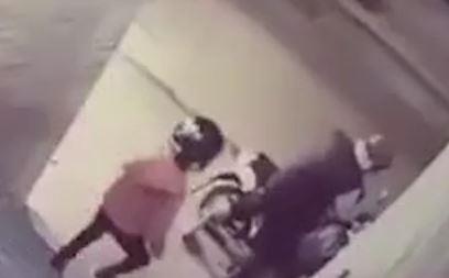 Co be 11 tuoi ra tay cuu me khien ten cuop phai bo chay hinh anh