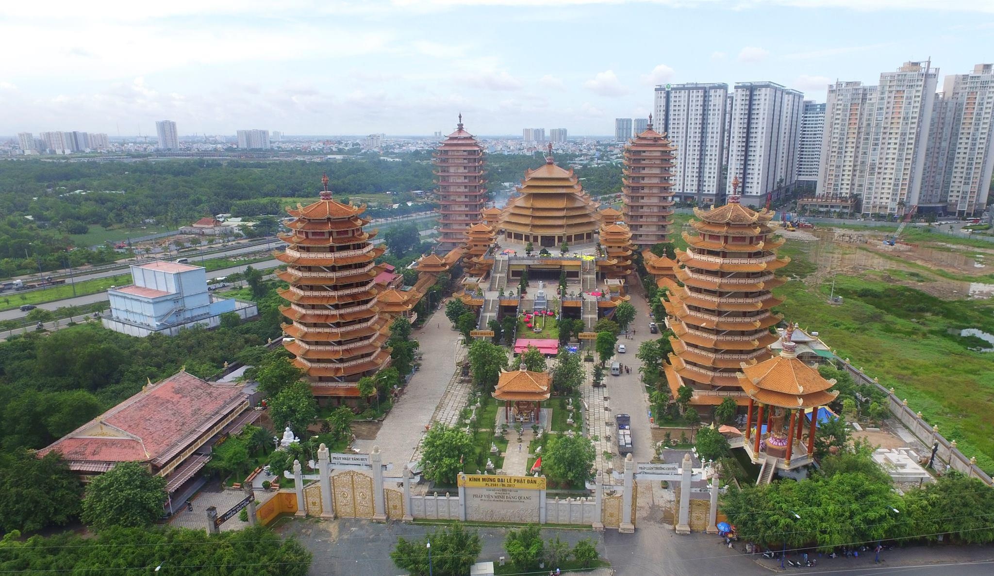 Tinh xa vua xac lap 4 ky luc Viet Nam hinh anh