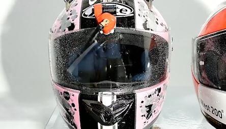 WiPey - Thanh gat nuoc tren mu bao hiem hinh anh