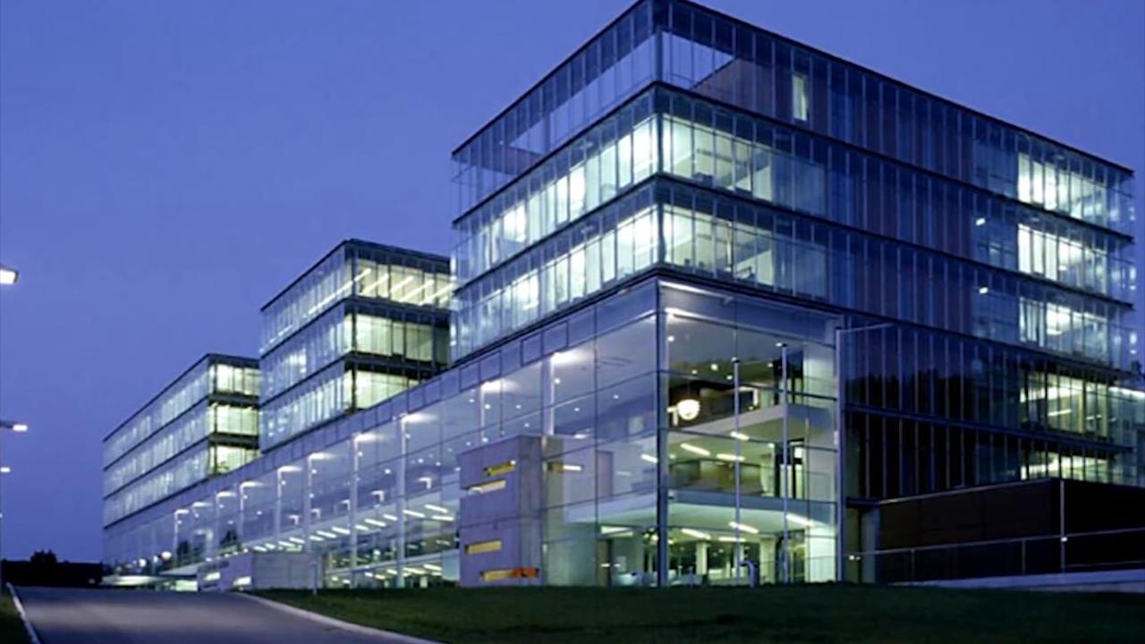 Nhung nha tu noi tieng xa hoa nhat the gioi hinh anh