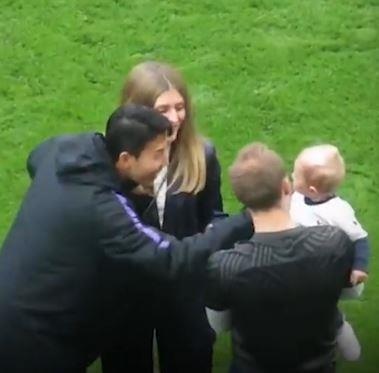 Tai sao bo Son Heung-min khong cho anh co con? hinh anh