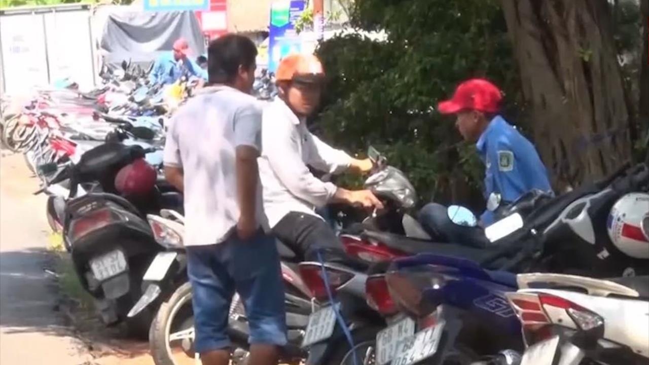 Dam tiec thanh moi beo cho dao tac trom xe hinh anh