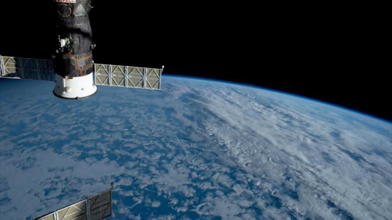 30 phut tham hiem be mat Trai Dat thu ngan lai thanh doan timelapse hinh anh