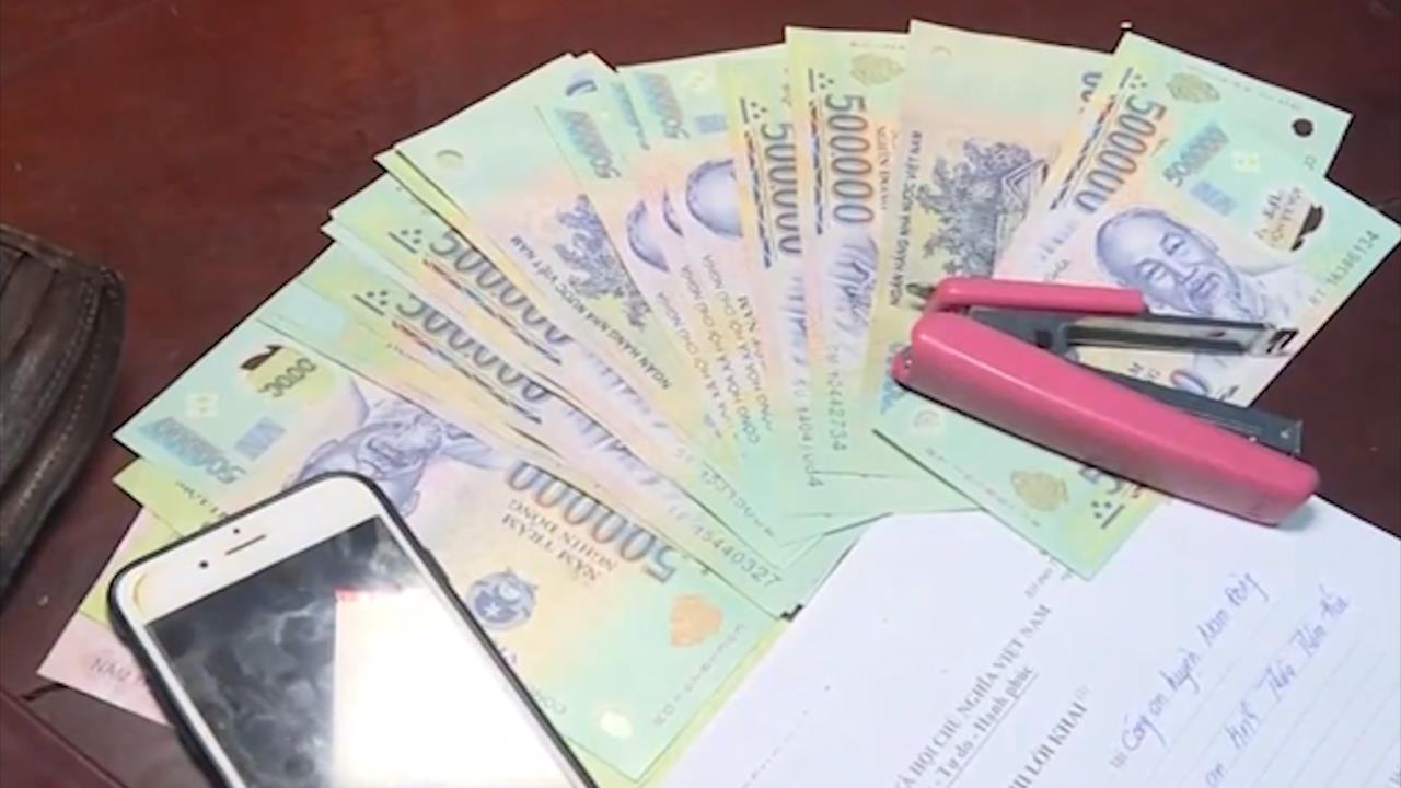 Nan co bac truc tuyen len loi ve cac lang que hinh anh