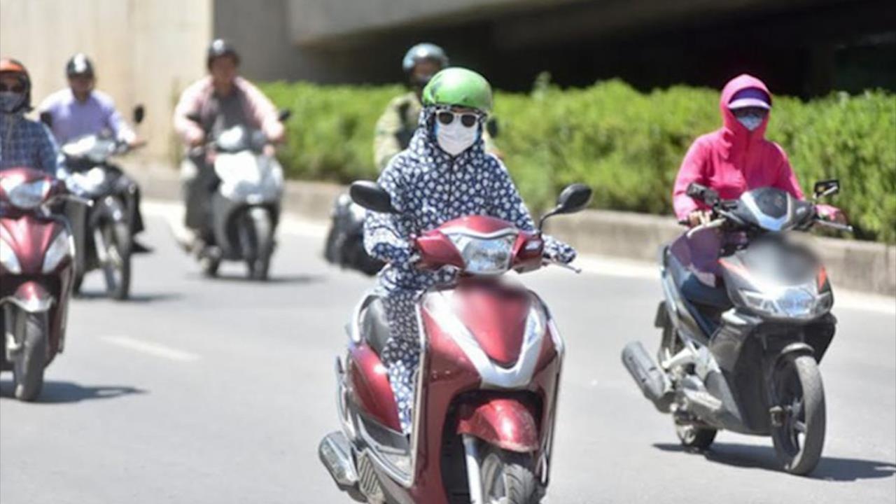 Bac Bo va Trung Bo nang nong gay gat den het tuan hinh anh