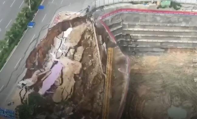 Con duong dot ngot sup do o Trung Quoc hinh anh