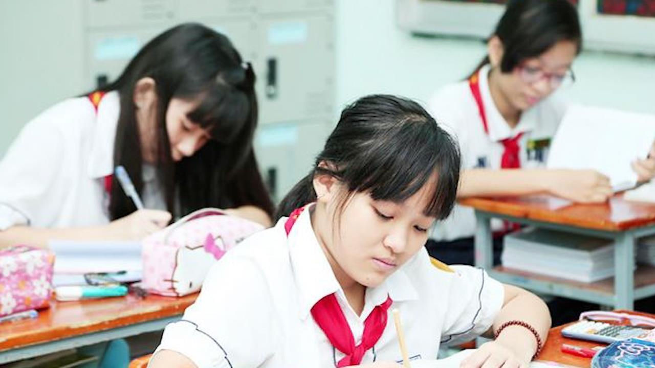 Ban khoan nhung hoc ba toan diem 10 trong ky tuyen sinh lop 6 hinh anh