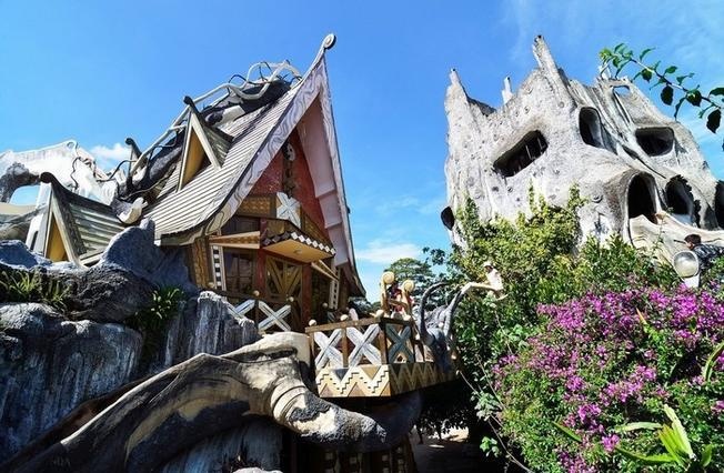 Biet thu Hang Nga tai Da Lat va nhung toa nha ky di nhat the gioi hinh anh