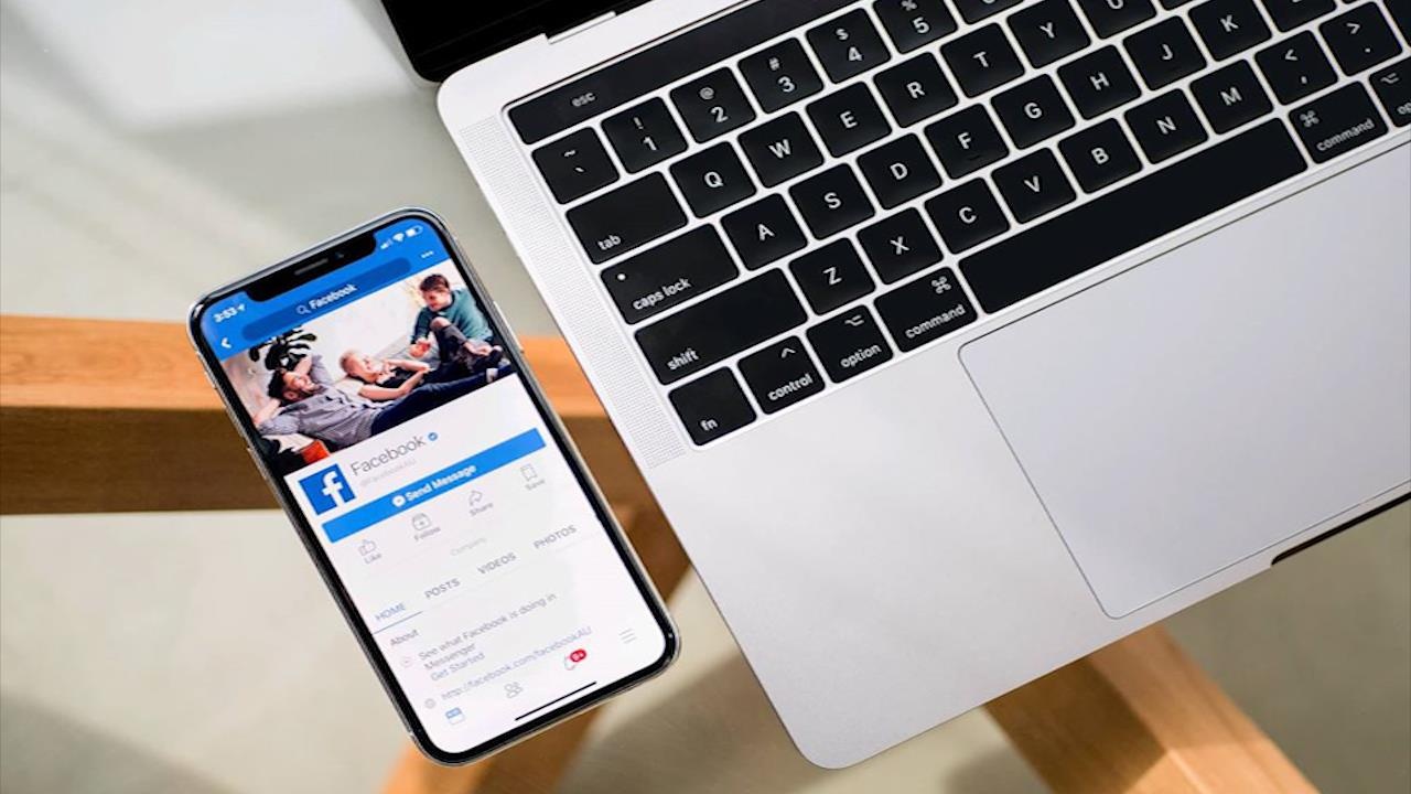 Facebook cong khai mua du lieu nguoi dung hinh anh