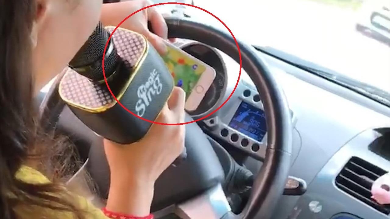 Hat karaoke, an mi goi va hiem hoa khi tai xe thich khac nguoi hinh anh