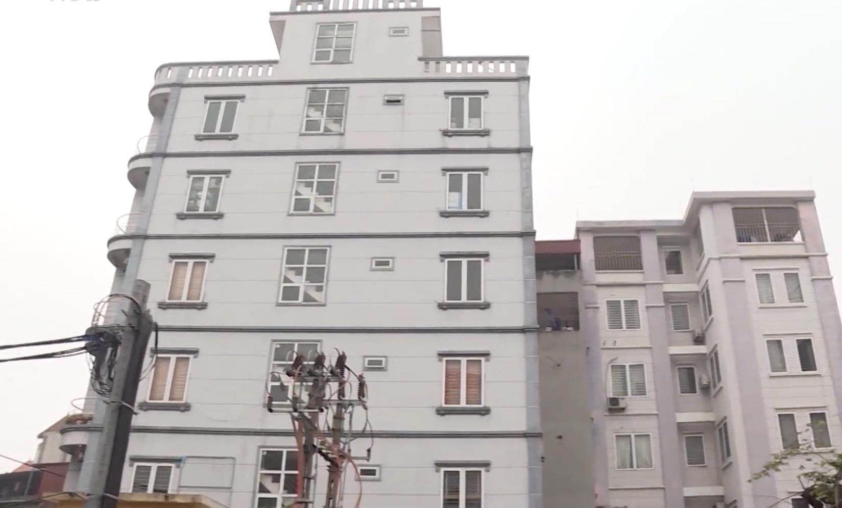 Chung cu mini moc 'vo toi va' o Ha Noi hinh anh