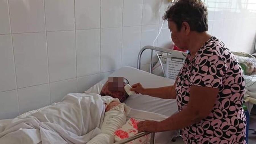 Gian bo me, co gai cham lua tu thieu hinh anh