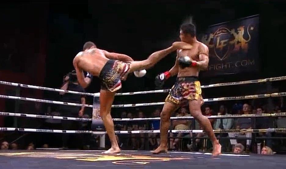 10 pha knock-out an tuong nhat o Muay Thai nam 2019 hinh anh