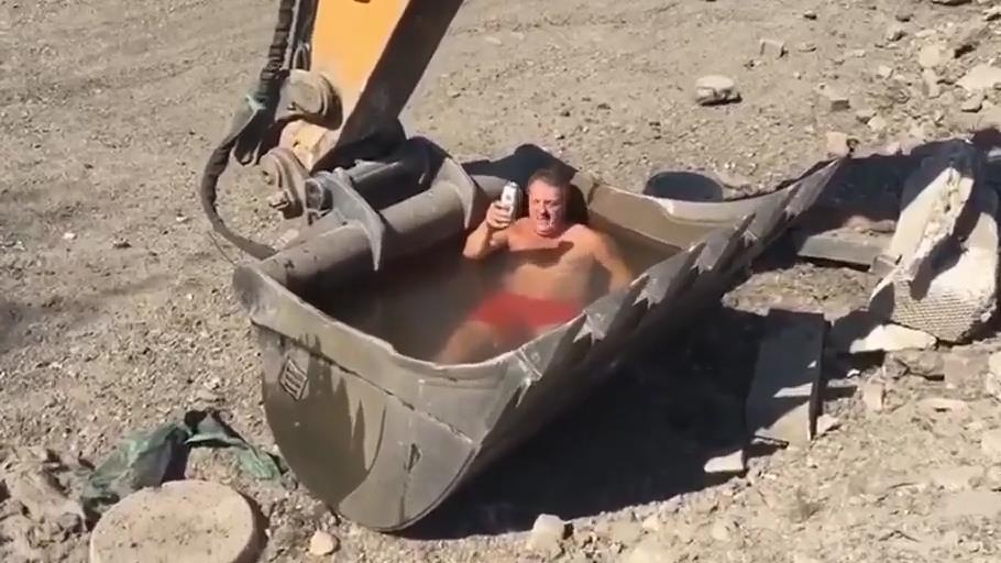 Lay may xuc lam ho giai nhiet trong dot nong ky luc o chau Au hinh anh