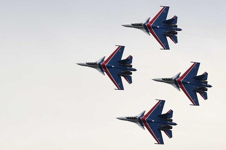 Tiem kich, truc thang Nga trinh dien tai trien lam Army-2019 hinh anh