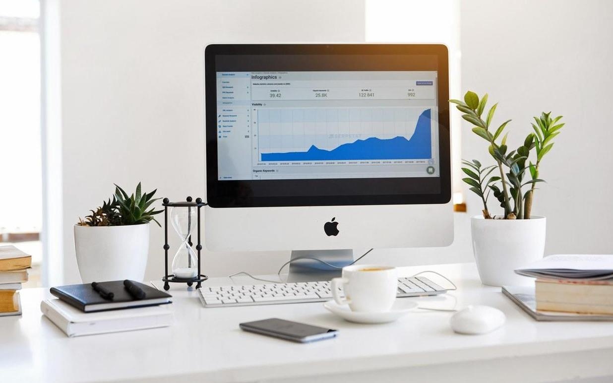 5 buoc sap xep ban lam viec khoa hoc don gian nhung thuong bi bo qua hinh anh