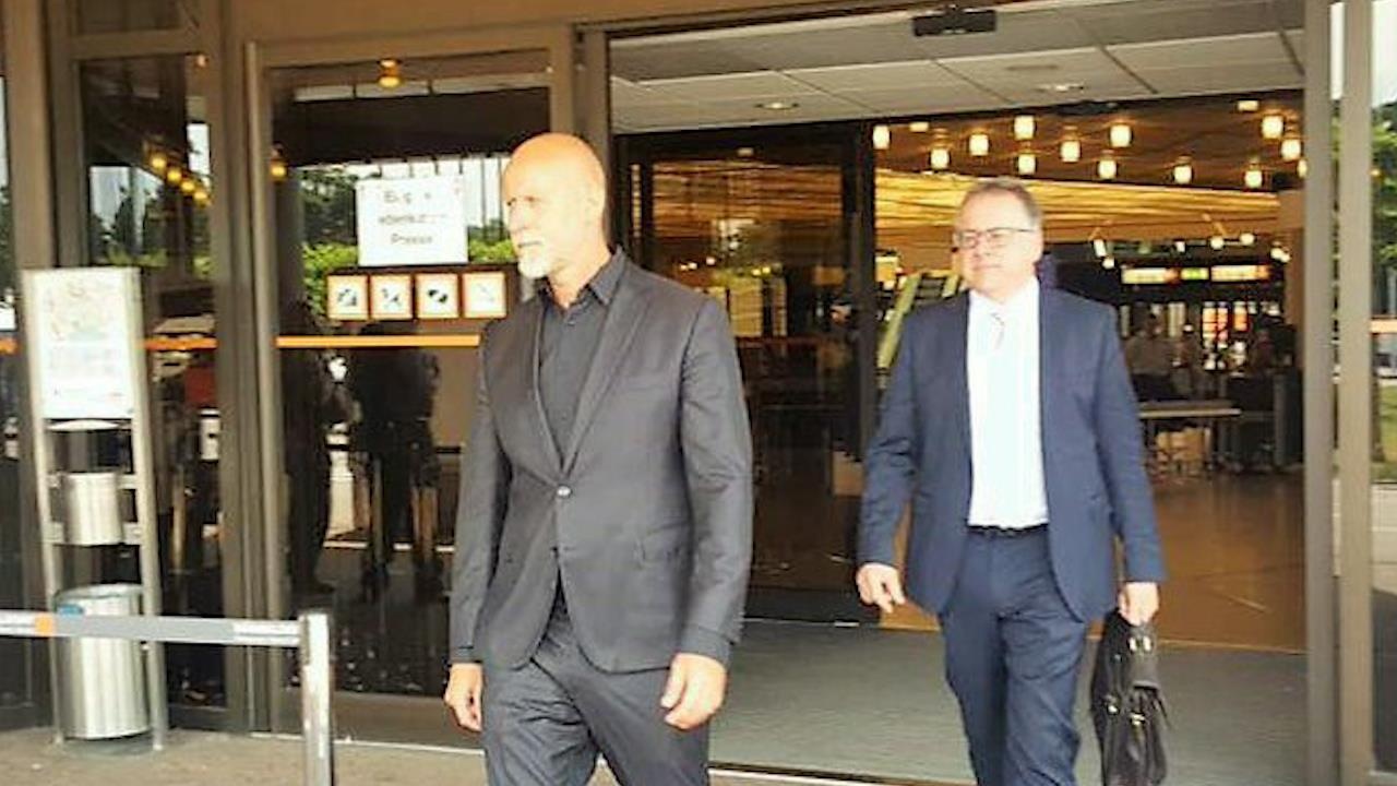 Gioi sieu giau Duc tieu tien nhu the nao? hinh anh