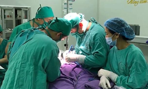 Liet nua nguoi sau khi giac hoi, bam huyet o Ha Nam hinh anh