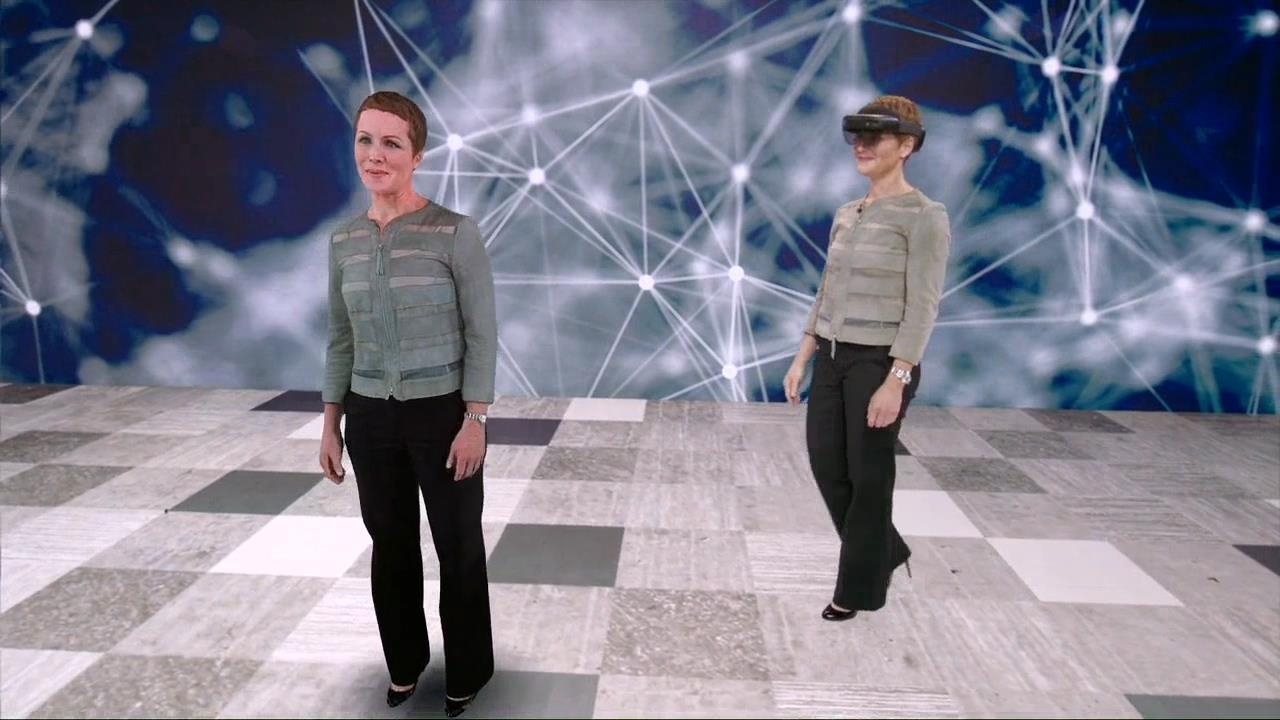 Microsoft bien tro ly ao thanh 'nguoi that' ngay tren san khau hinh anh