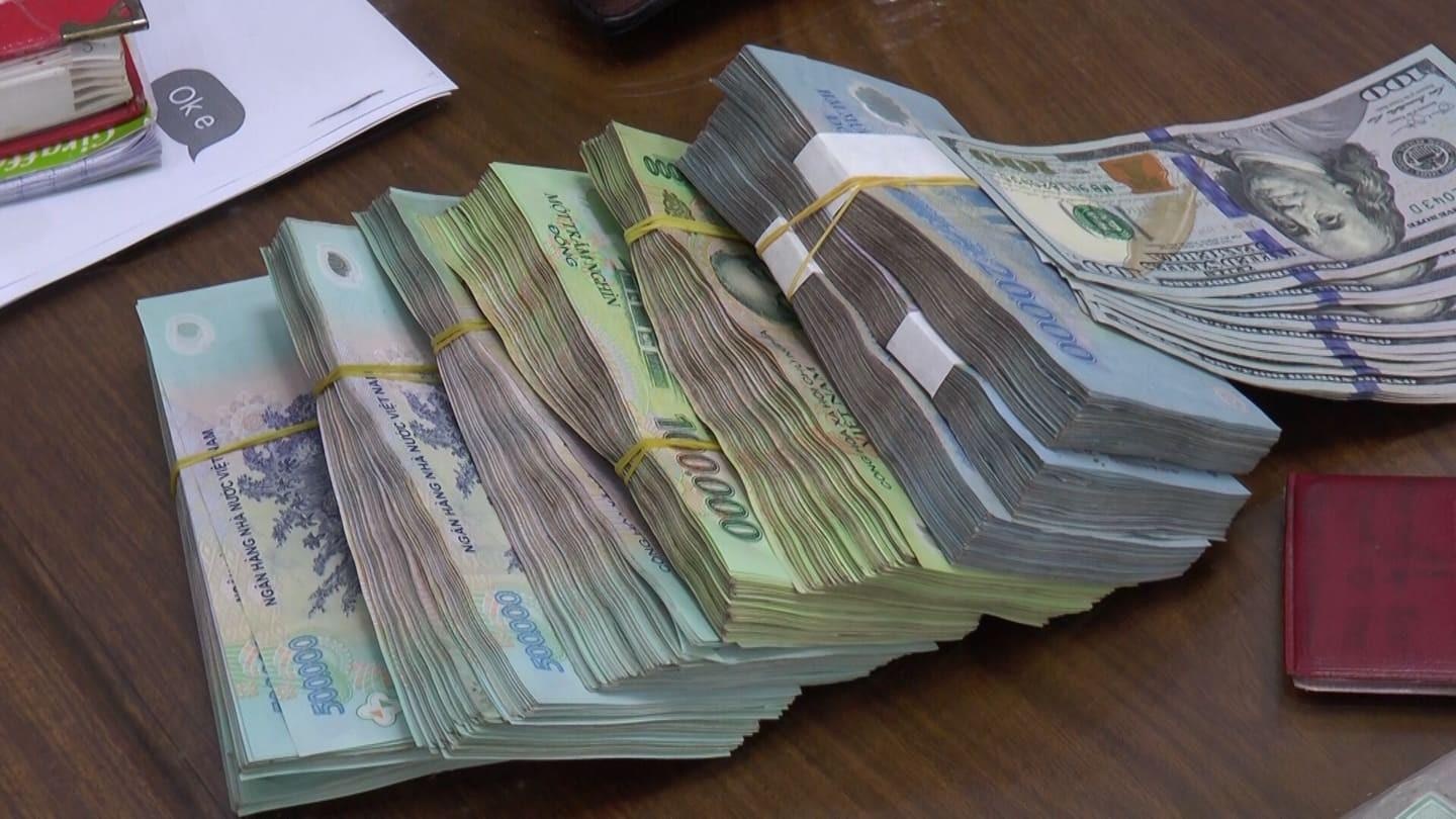 Thue xa hoi den doi no, chu no vuong lao ly hinh anh