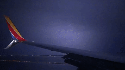 Hanh khach khiep via khi thay set xe toac bau troi nuoc My hinh anh