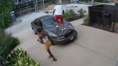 Cach de sua nap capo xe bi mop hinh anh