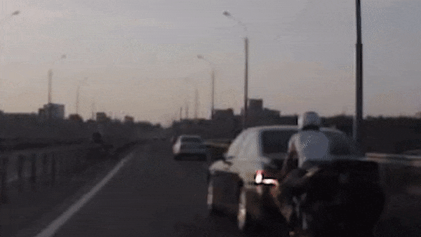 Nhung pha tong xe kho tin duoc ghi lai tren camera hinh anh